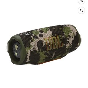 JBL Charge 6 Camouflage Portable Speaker